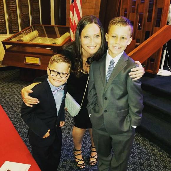 Meet your Posher, Lisa - Picture 1 of 1